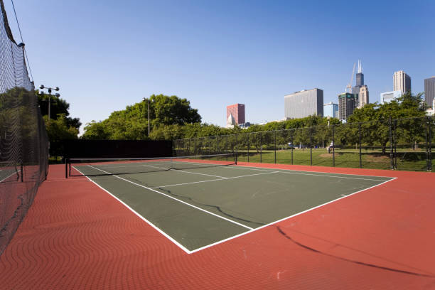 Combien de temps dure une construction court de tennis en béton poreux à Troyes ?
