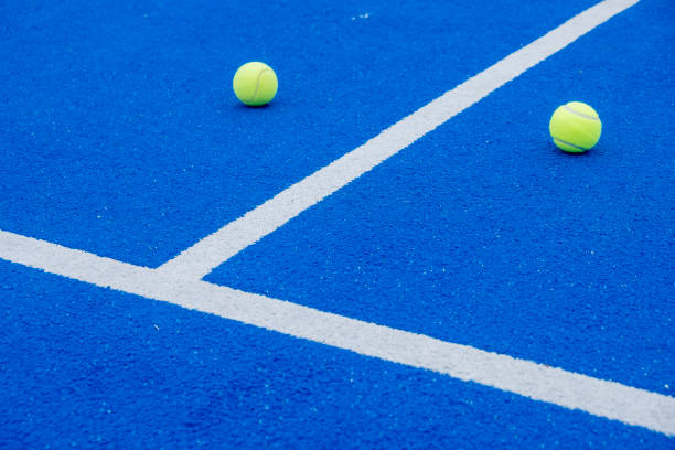 Quels professionnels contacter pour une construction court de tennis en béton poreux à Troyes ?