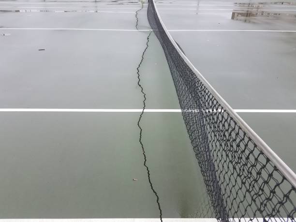 Faut-il un permis pour une construction court de tennis en béton poreux à Troyes ?