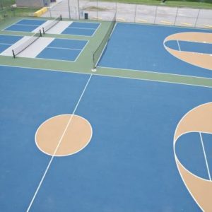 Quel impact l’évacuation des eaux pluviales a-t-elle sur le coût construction terrain de pickleball ?
